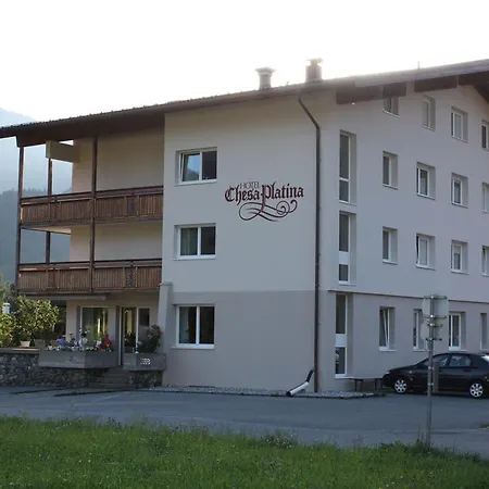 Bed & Breakfast Chesa Platina